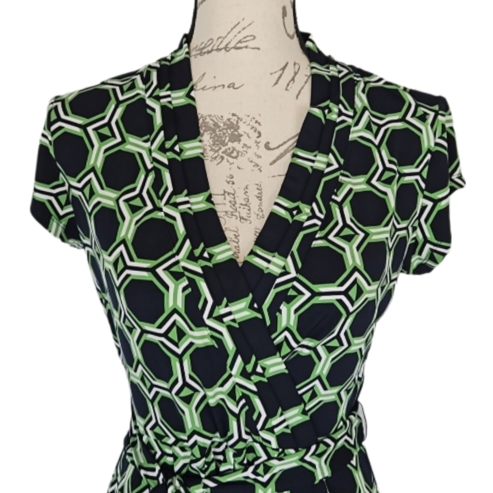 Liz Claiborne Wrap Dress with Belt in Green & Black & White Geo Print, S - Picture 2 of 6